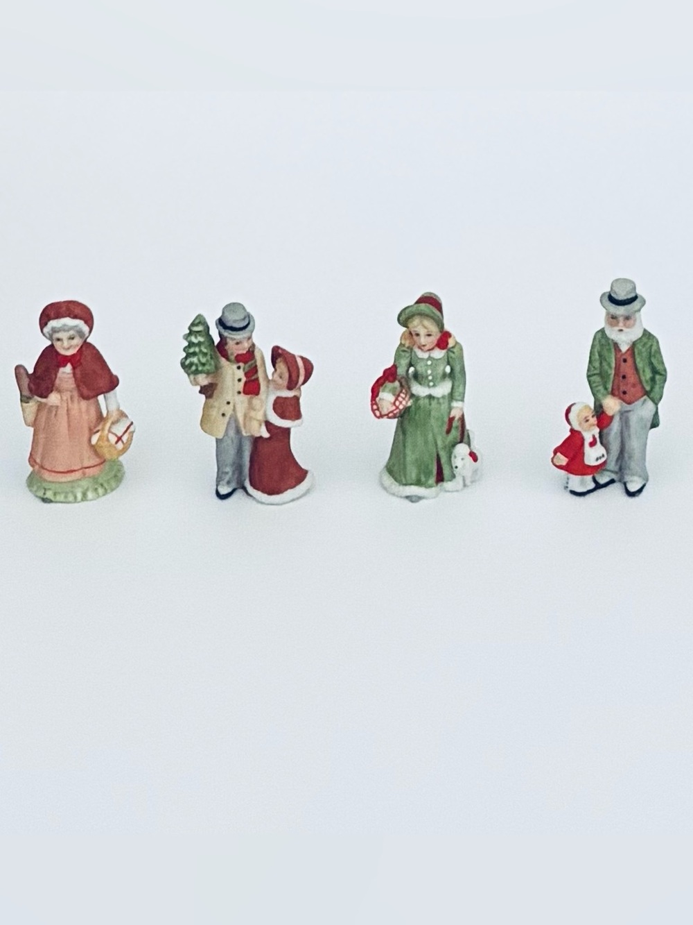 Lefton Colonial Village Figurines Lot Of 4 Vintage Christmas 1986  05910 05827
